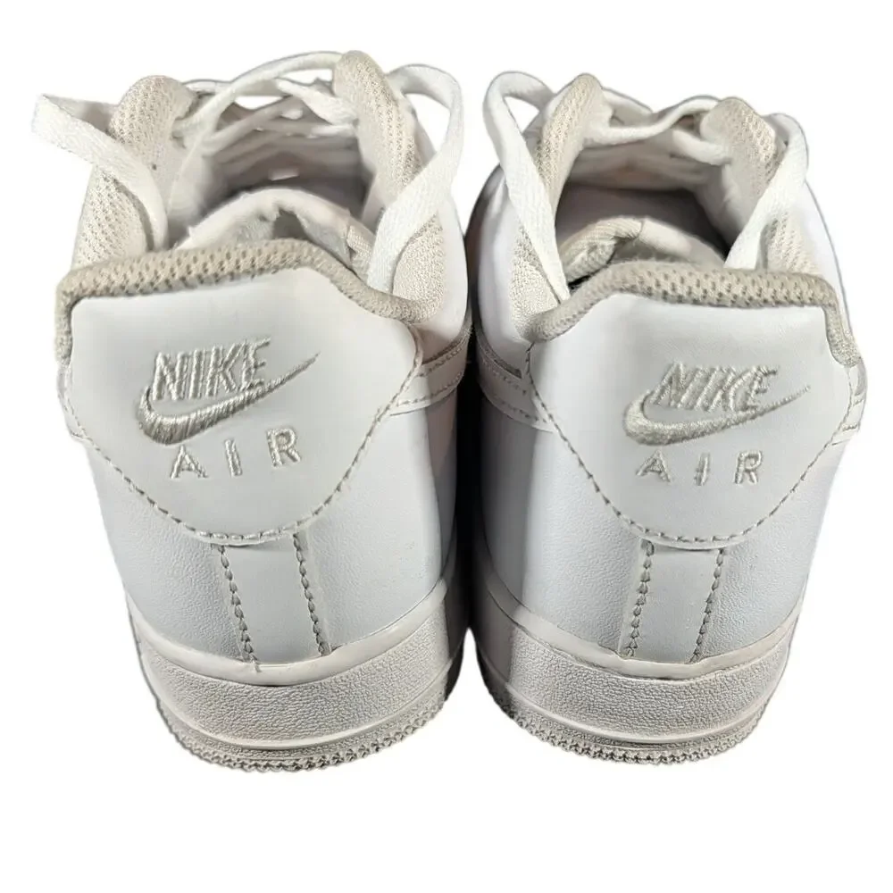 Nike Air Force 1 '07 Low Triple White Men's Size 9.5 Leather Sneakers DD8959-100